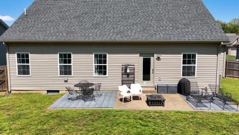 1518 Breezy Creek Drive Evansville IN 47720