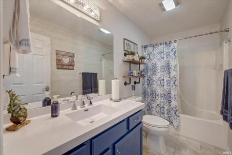 7238 W Crown Circle Bloomington IN 47404
