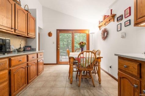 21465 Old Walnut Court South Bend IN 46628