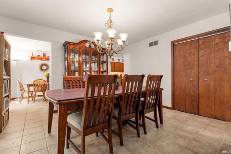 21465 Old Walnut Court South Bend IN 46628