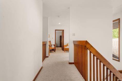 21465 Old Walnut Court South Bend IN 46628