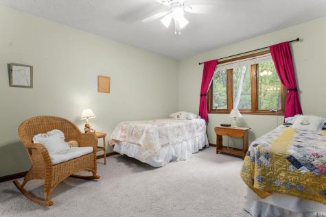 21465 Old Walnut Court South Bend IN 46628