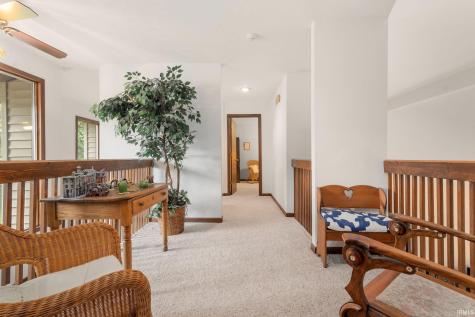 21465 Old Walnut Court South Bend IN 46628