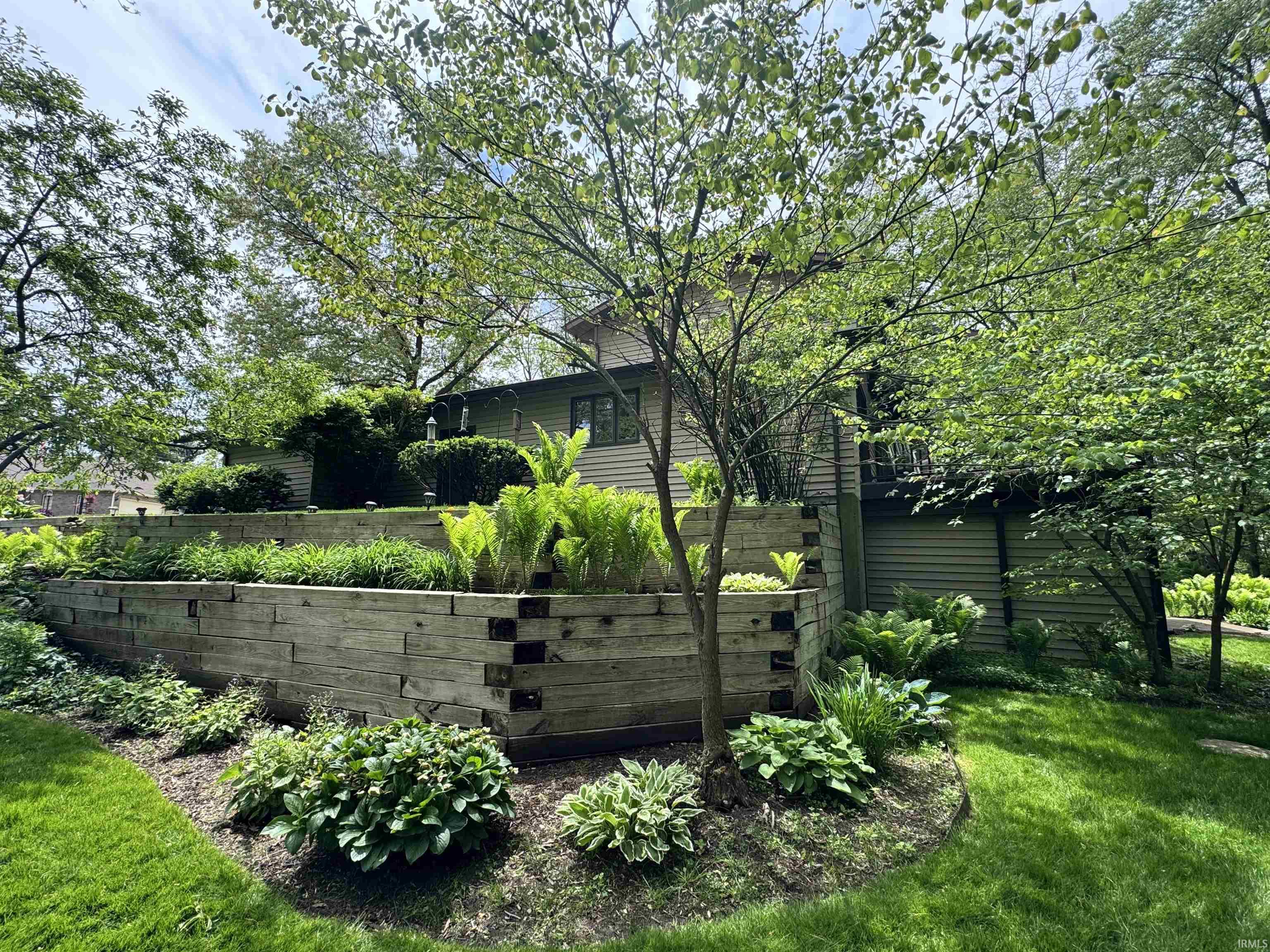 21465 Old Walnut Court South Bend IN 46628