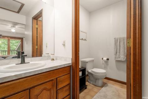 21465 Old Walnut Court South Bend IN 46628