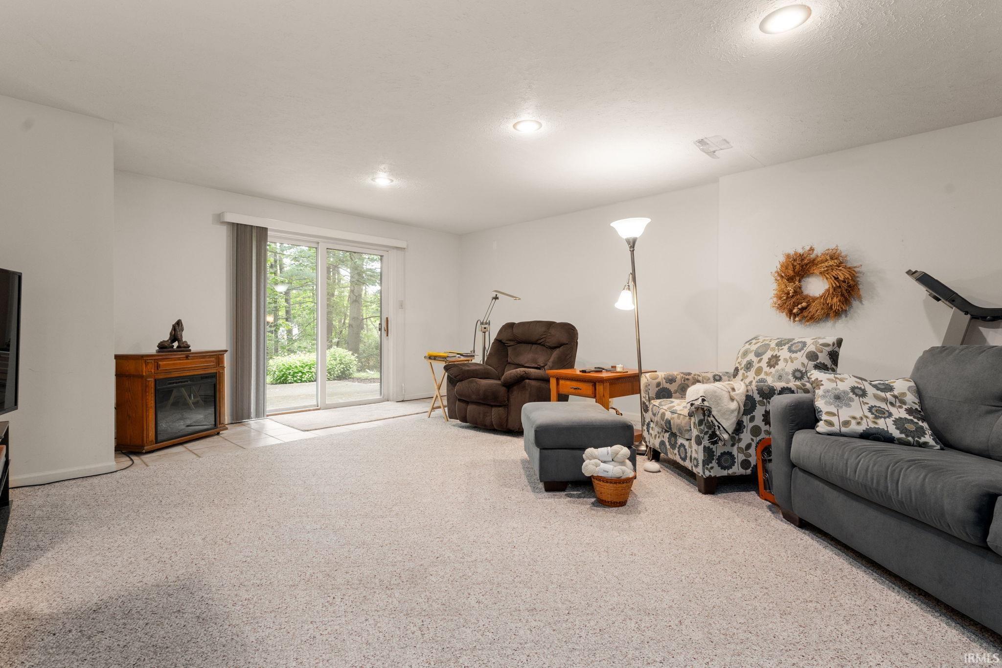 21465 Old Walnut Court South Bend IN 46628