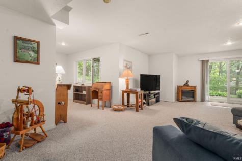 21465 Old Walnut Court South Bend IN 46628
