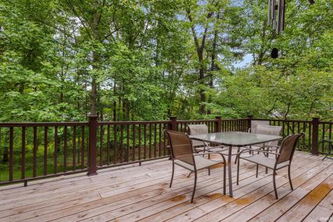 21465 Old Walnut Court South Bend IN 46628