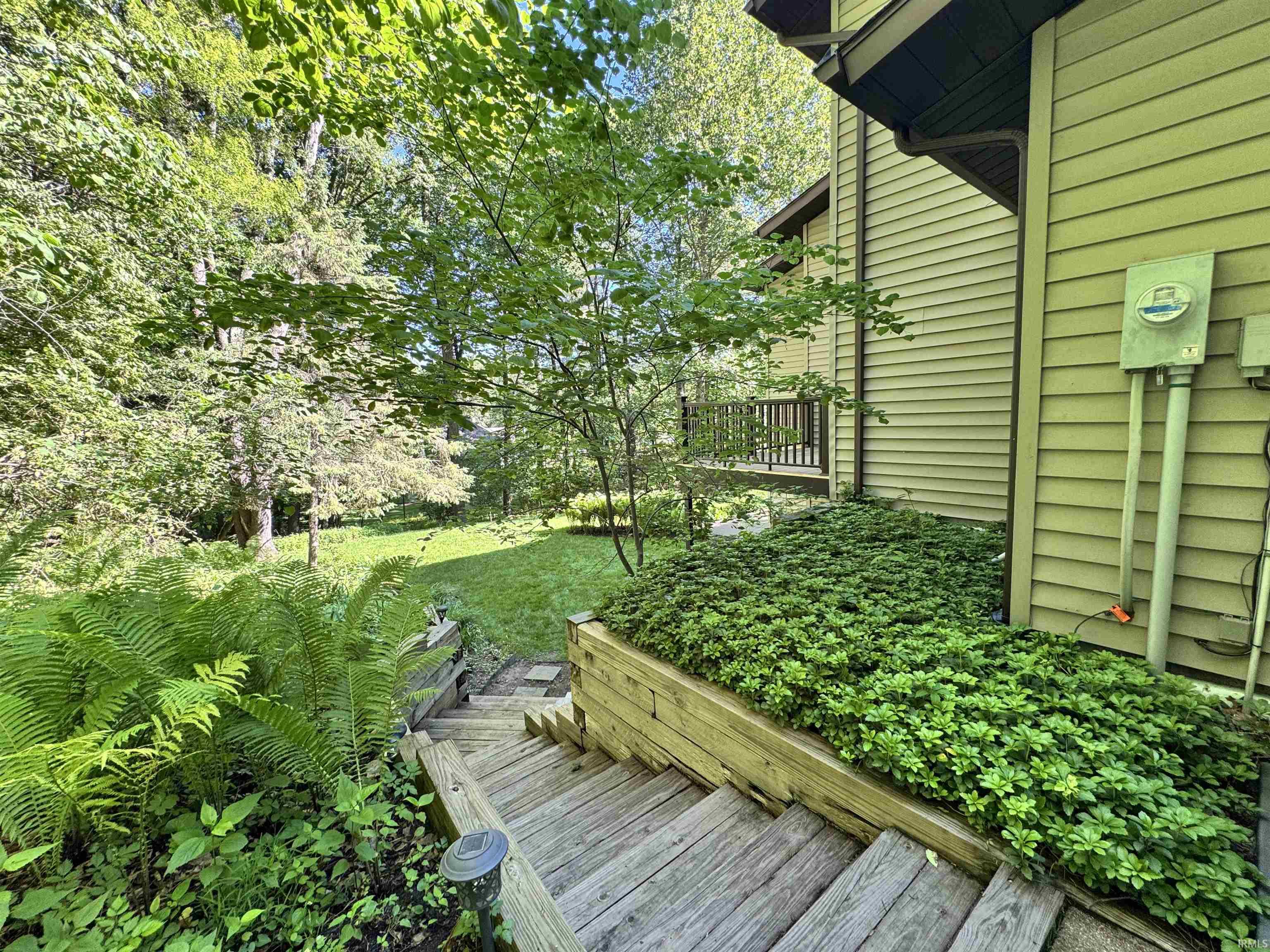 21465 Old Walnut Court South Bend IN 46628