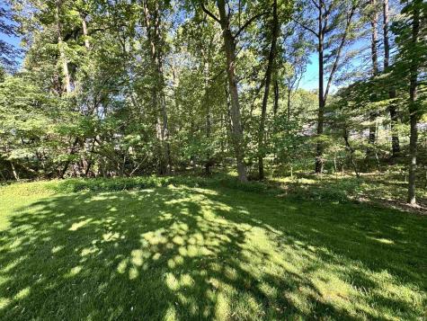 21465 Old Walnut Court South Bend IN 46628