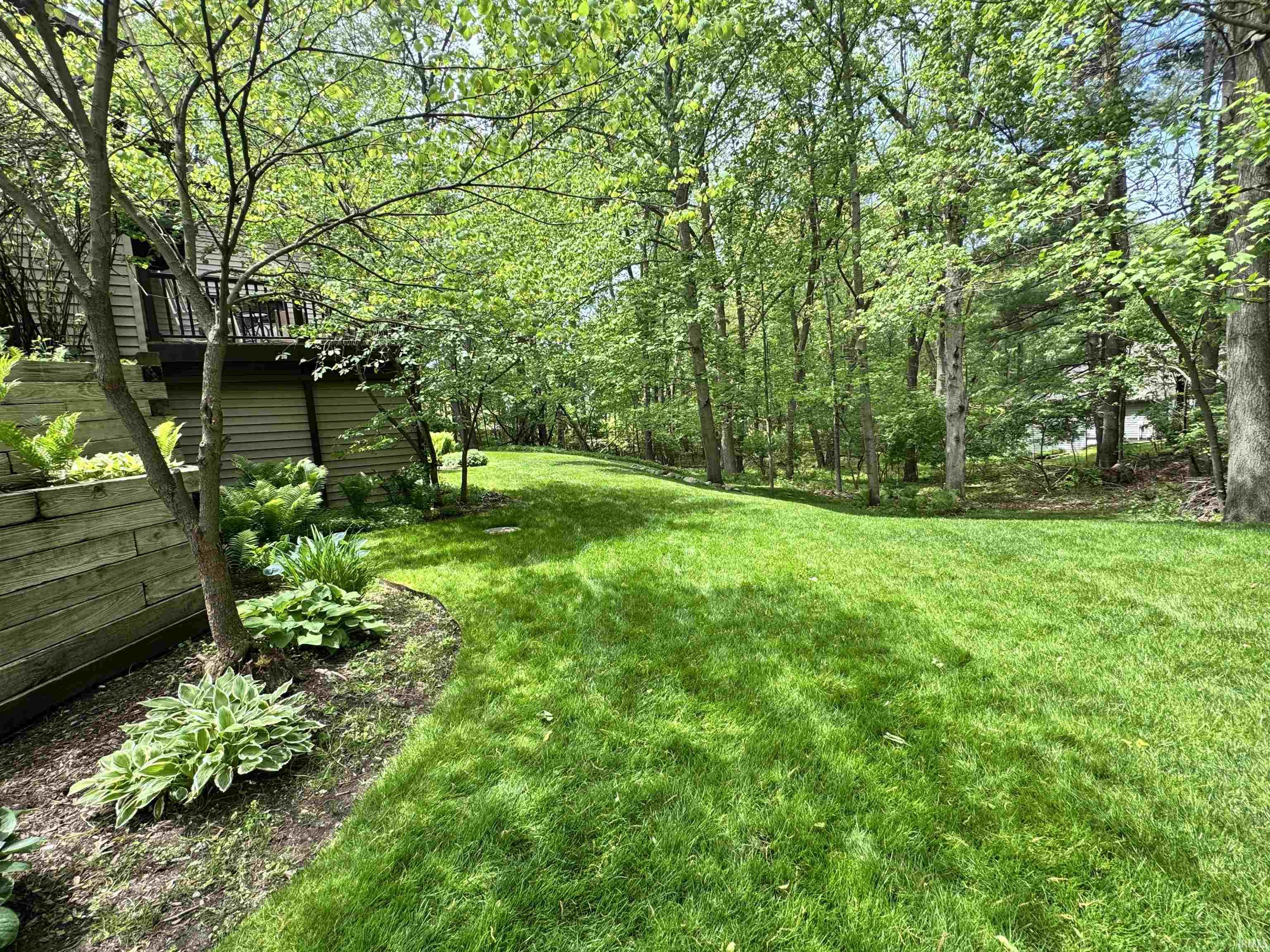 21465 Old Walnut Court South Bend IN 46628