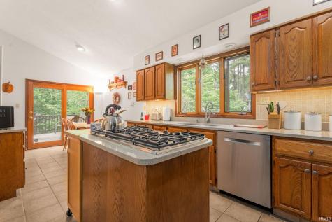 21465 Old Walnut Court South Bend IN 46628