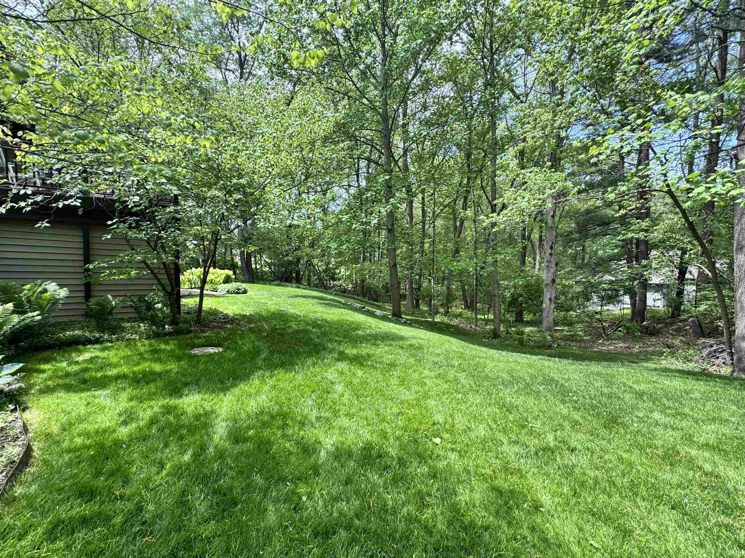 21465 Old Walnut Court South Bend IN 46628