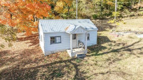 2222 S Runway Court Monticello IN 47960