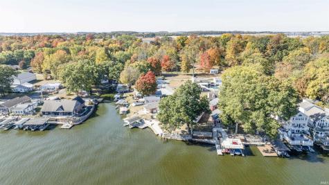 2222 S Runway Court Monticello IN 47960