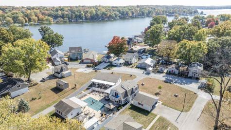 2222 S Runway Court Monticello IN 47960