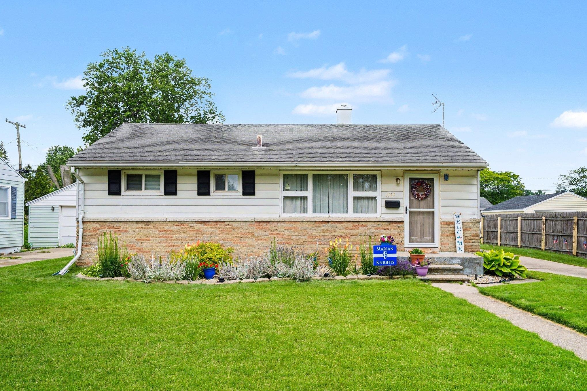 1147 Congress Street South Bend IN 46615