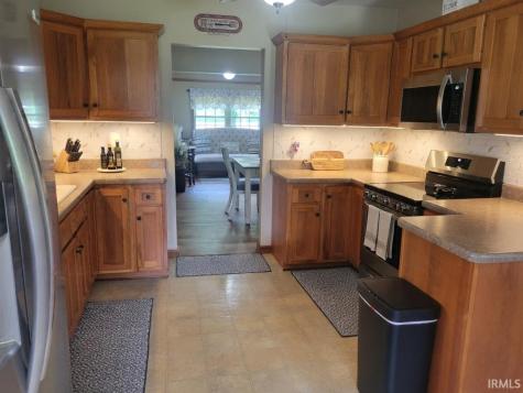2968 E 450 S Washington IN 47501