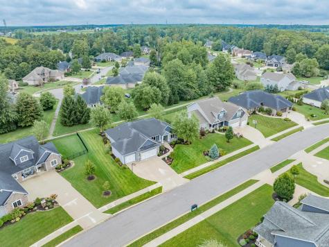 10101 Foxwood Passage Fort Wayne IN 46835
