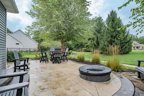 10101 Foxwood Passage Fort Wayne IN 46835