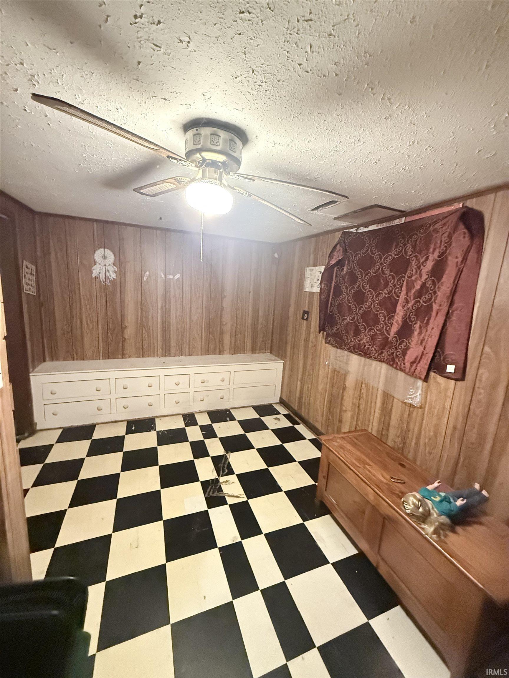 2579 W First Avenue North Judson IN 46366
