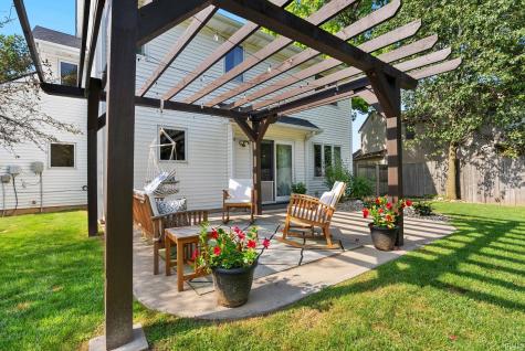 1809 Broken Oak Road Fort Wayne IN 46818