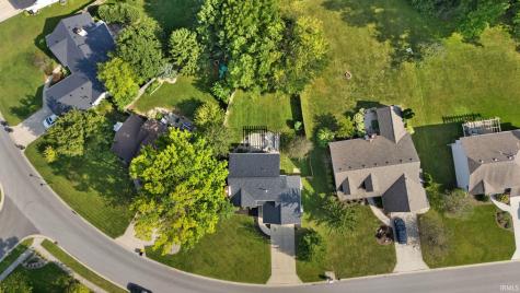 1809 Broken Oak Road Fort Wayne IN 46818