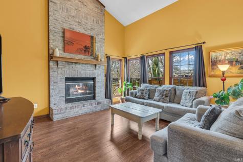 4102 Colchester Drive Indianapolis IN 46268