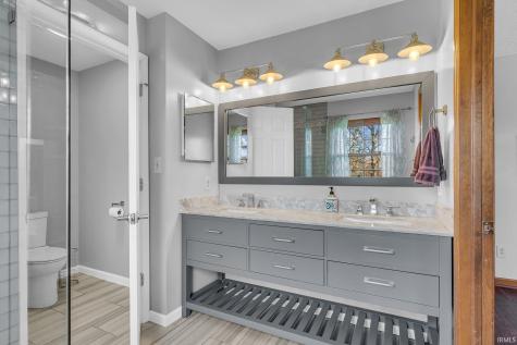 4102 Colchester Drive Indianapolis IN 46268