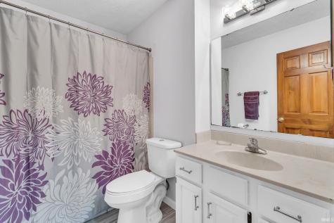 4102 Colchester Drive Indianapolis IN 46268