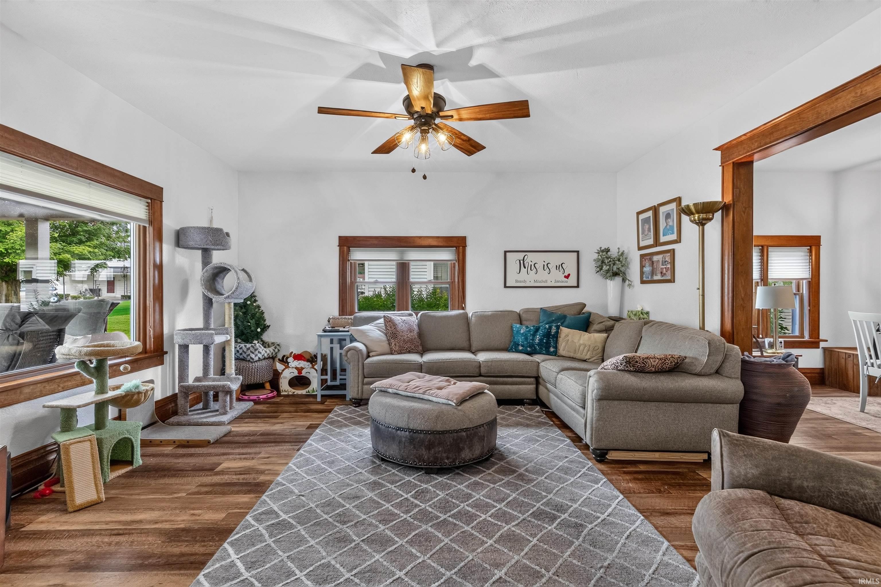 202 E Berry Street Middlebury IN 46540