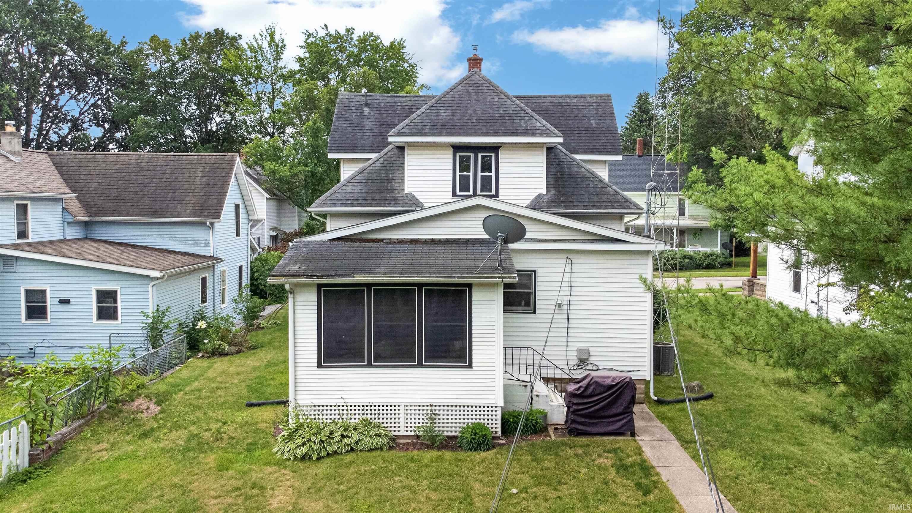 202 E Berry Street Middlebury IN 46540