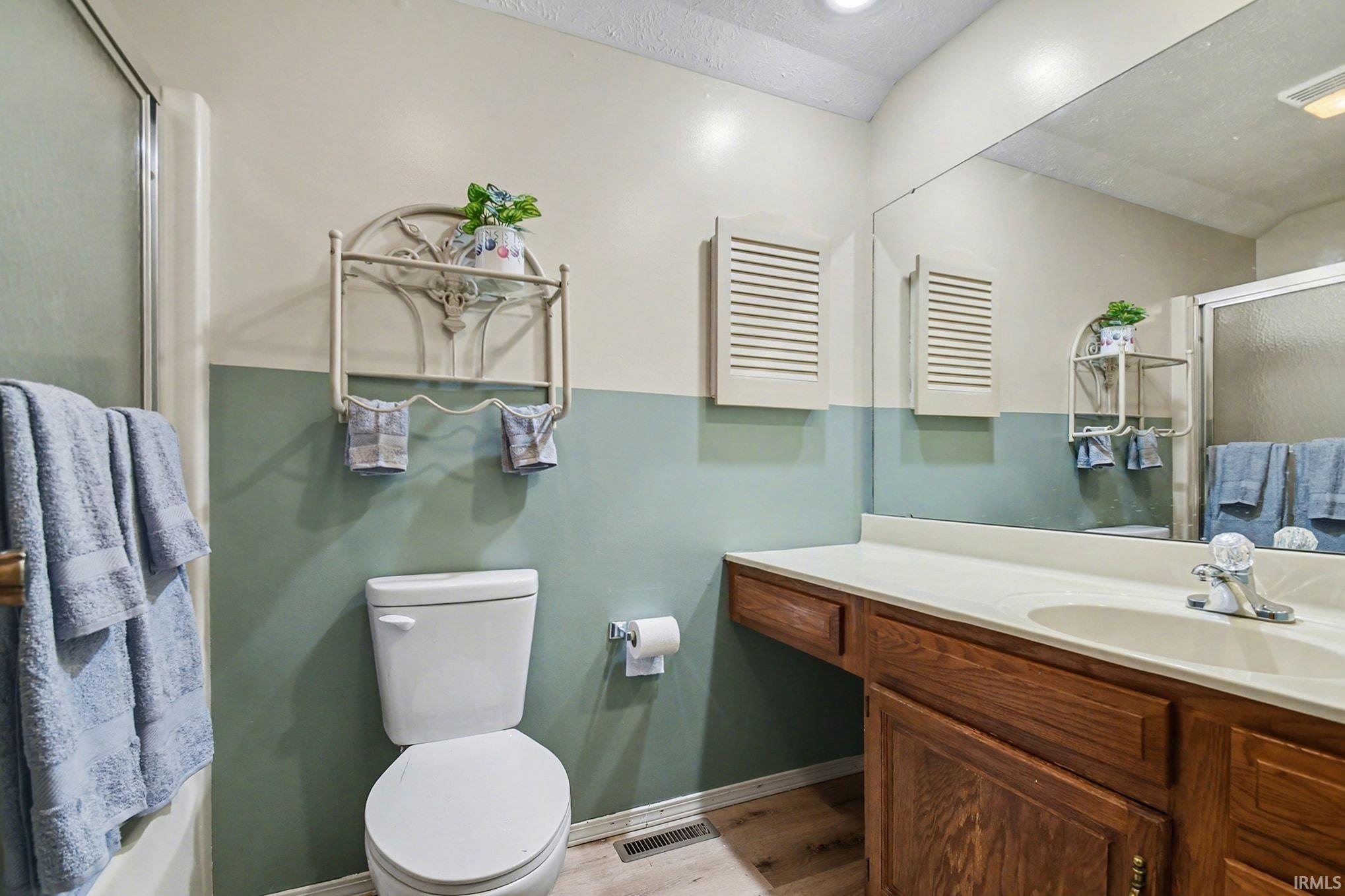 521 W Lowell Avenue Mishawaka IN 46545