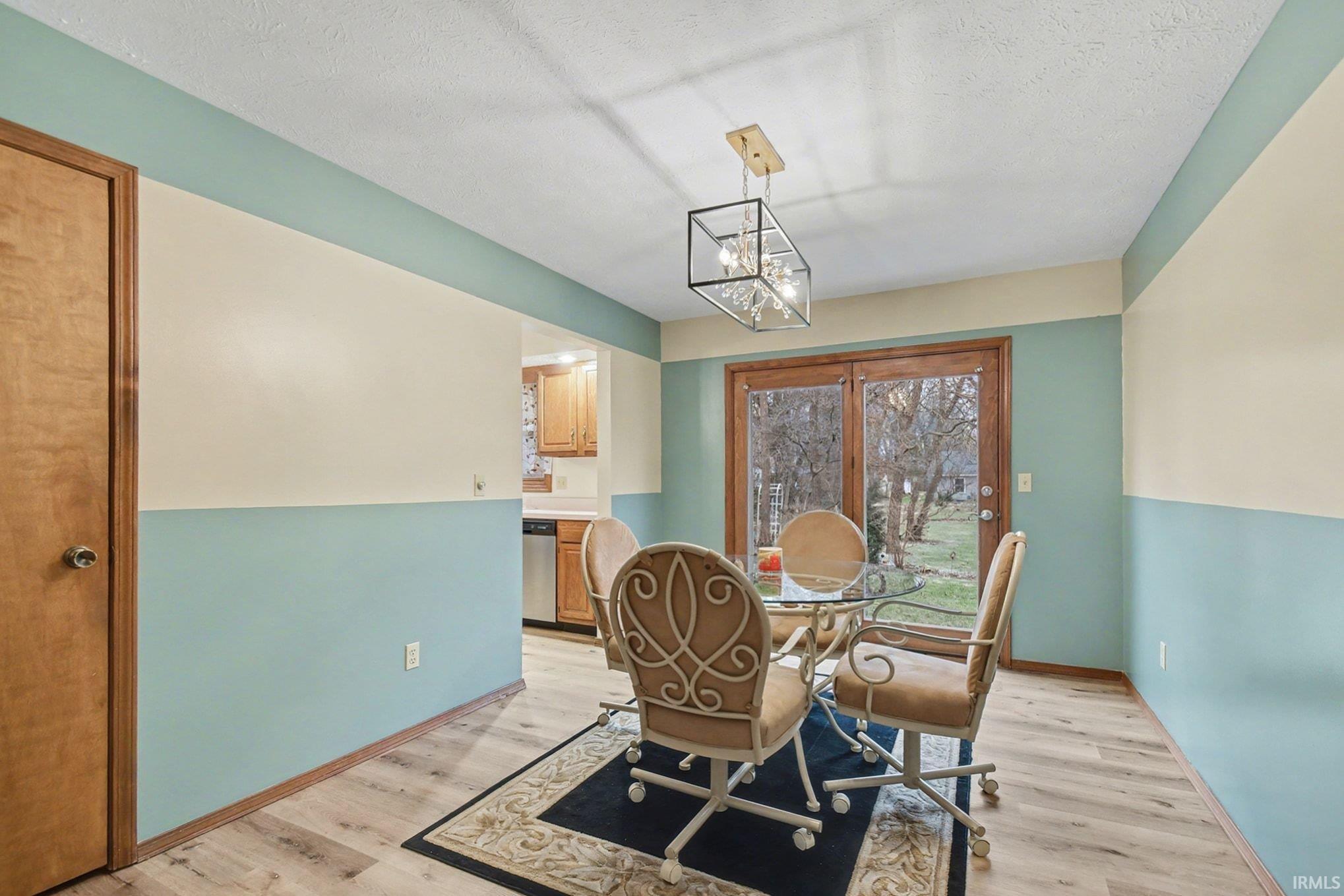 521 W Lowell Avenue Mishawaka IN 46545
