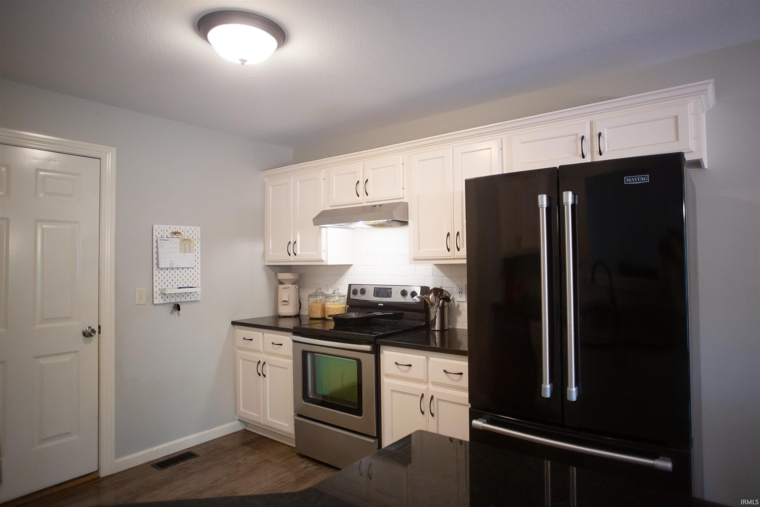 2097 Laurelwood Drive Warsaw IN 46580