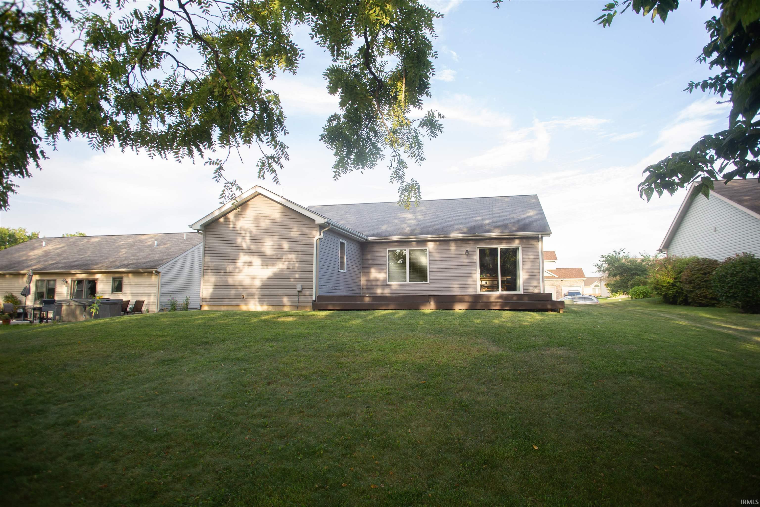 2097 Laurelwood Drive Warsaw IN 46580