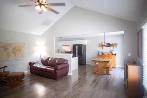 2097 Laurelwood Drive Warsaw IN 46580