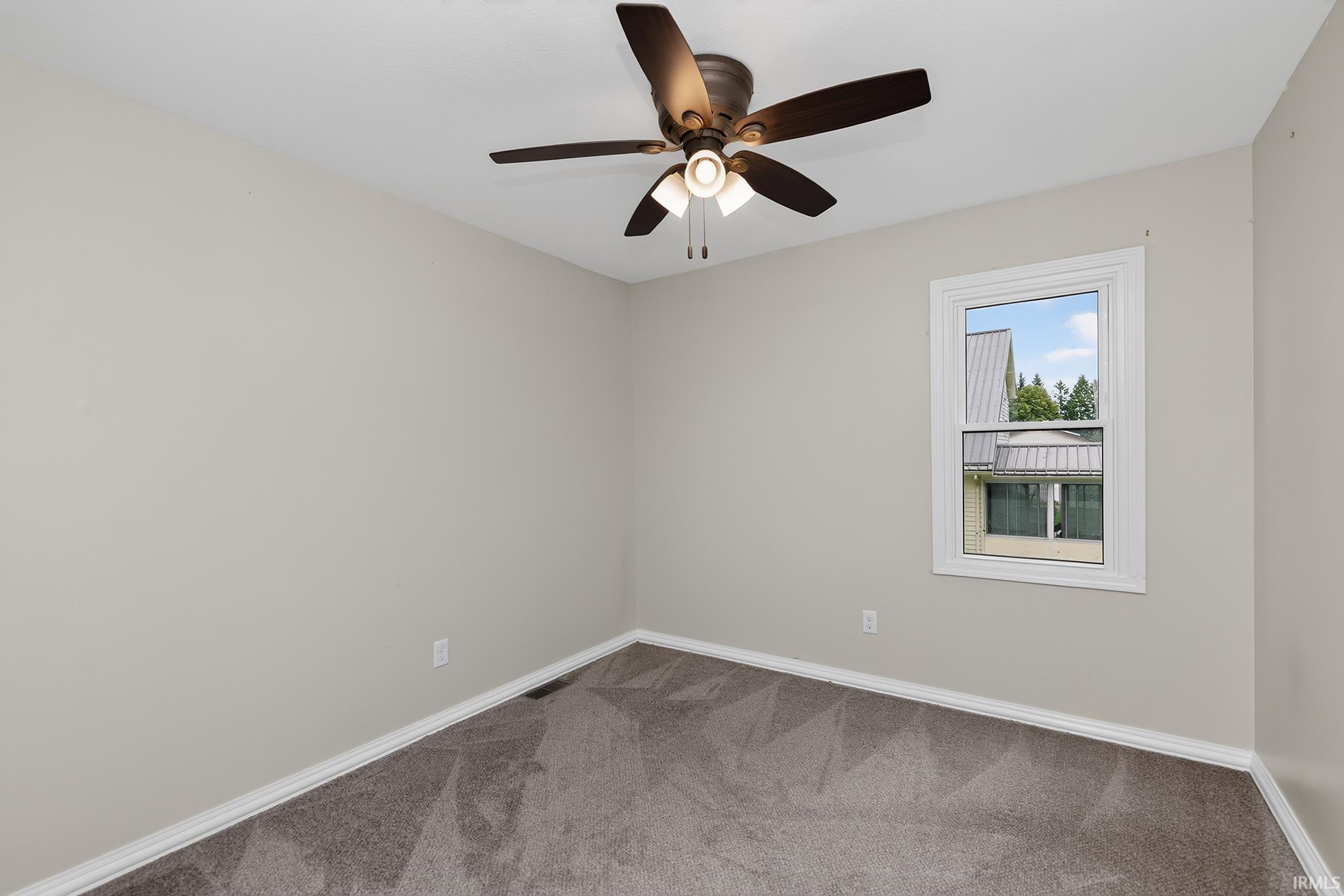 606 Claudia Lane Middlebury IN 46540