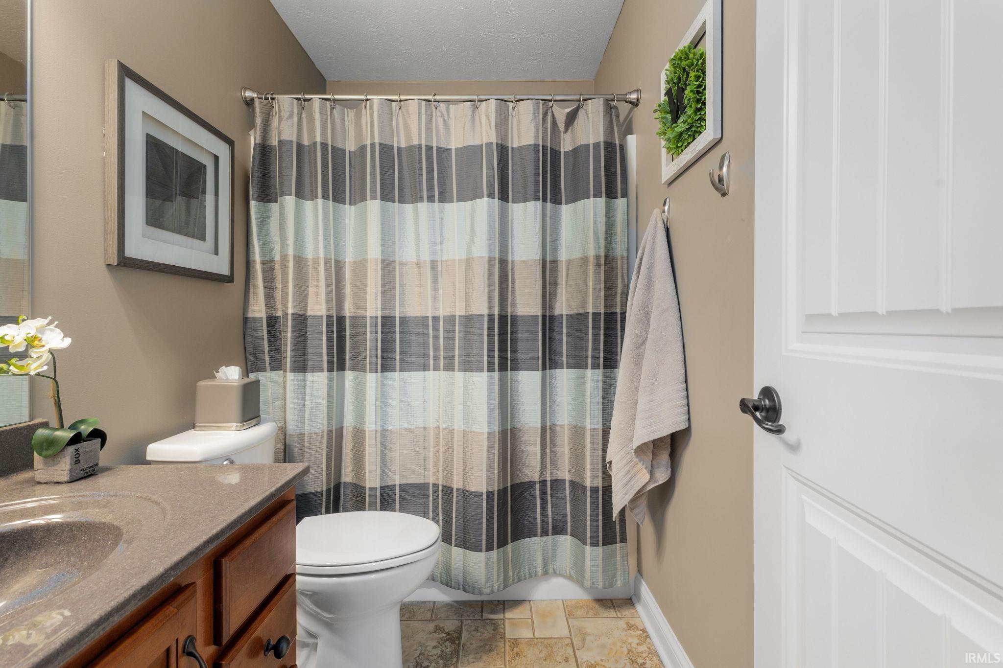 51238 Elm Road Granger IN 46530