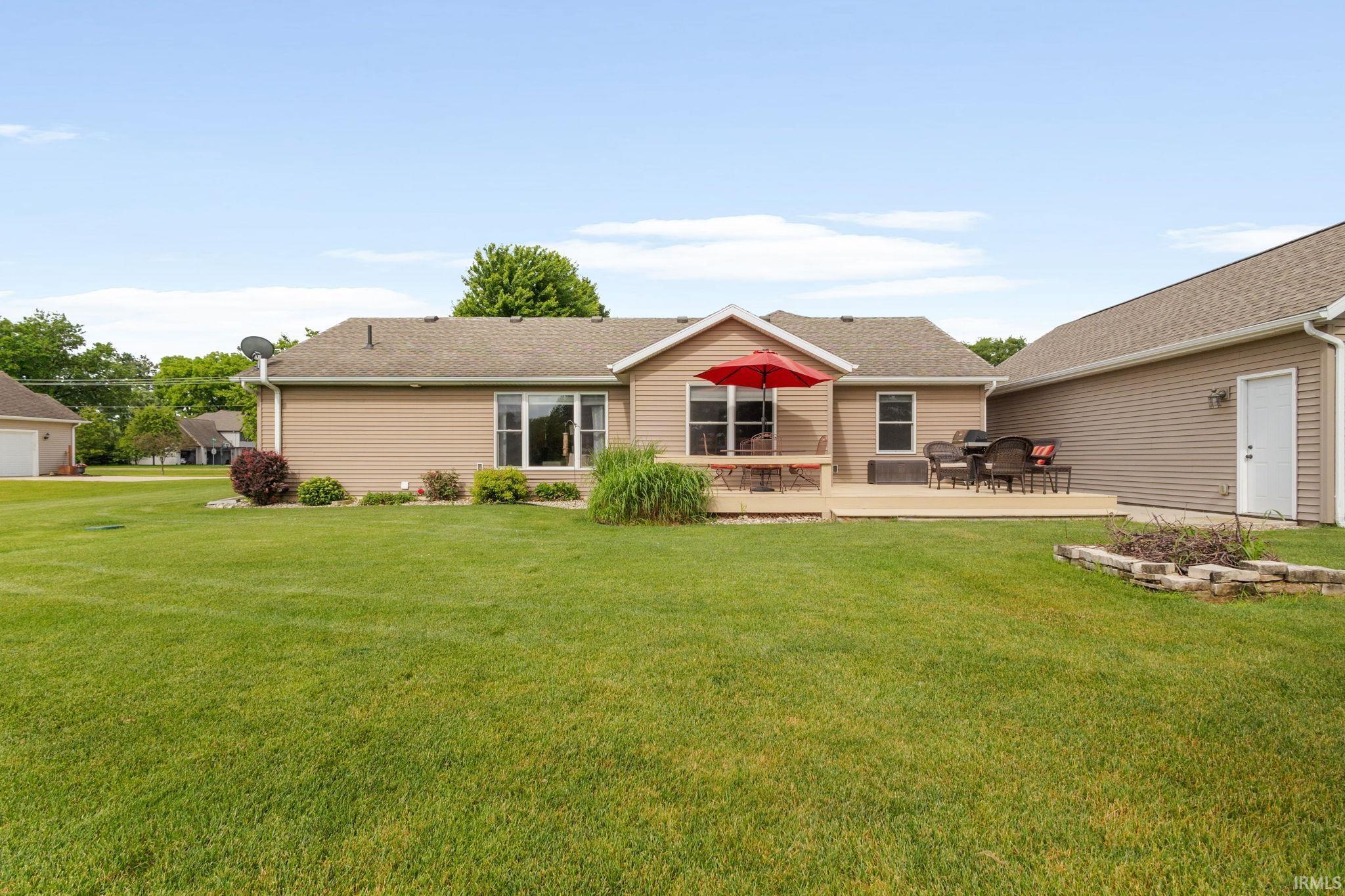 51238 Elm Road Granger IN 46530