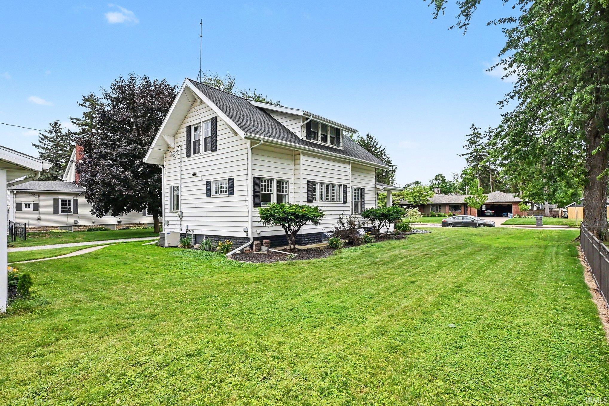 604 E Van Buren Street Nappanee IN 46550