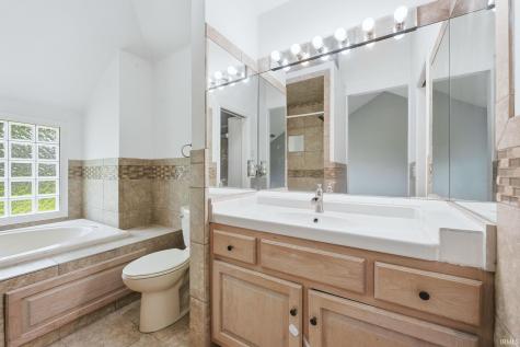 6207 Riptide Way Fort Wayne IN 46845