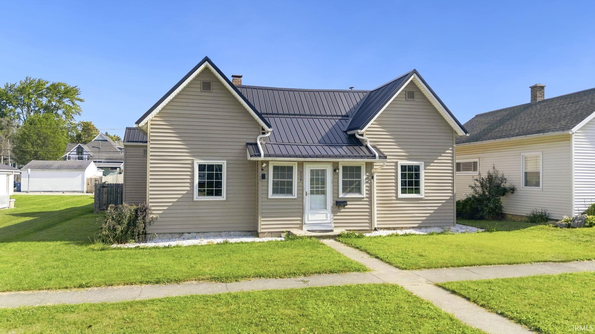 209 E Ohio Street Bluffton IN 46714