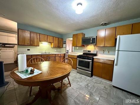 59580 Garver Avenue Elkhart IN 46517