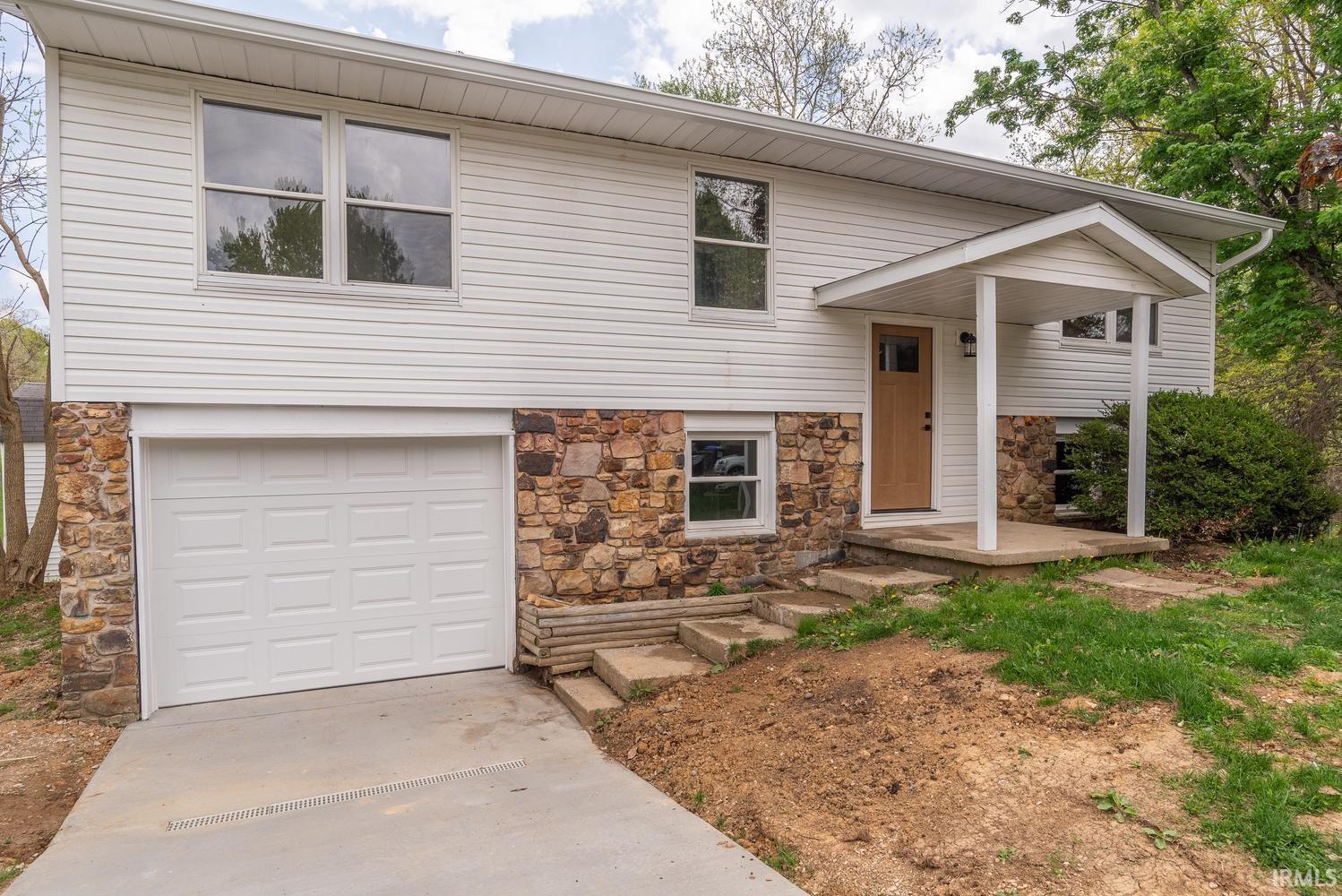 131 E Cooper Court Ellettsville IN 47429