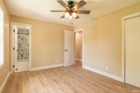 131 E Cooper Court Ellettsville IN 47429