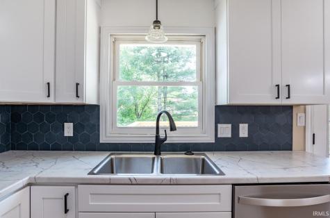 131 E Cooper Court Ellettsville IN 47429