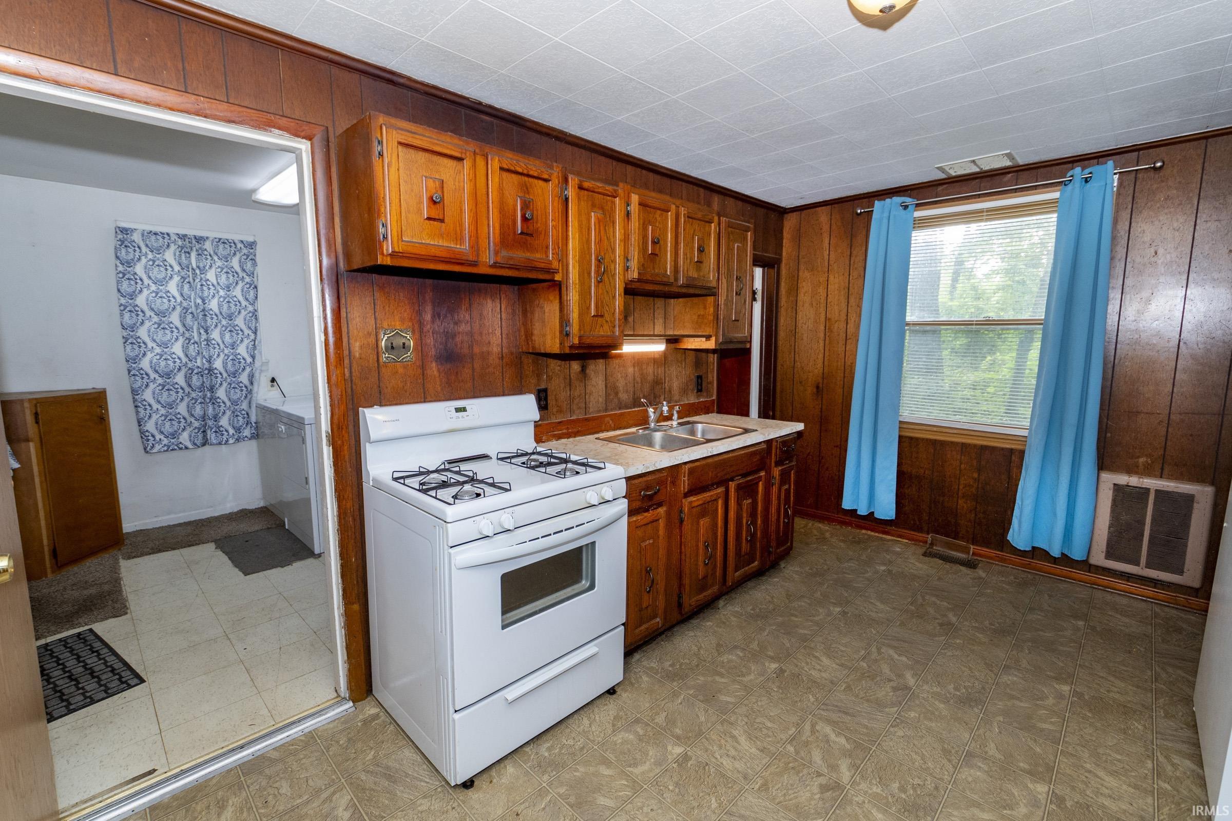 29179 County Road 10 Elkhart IN 46514