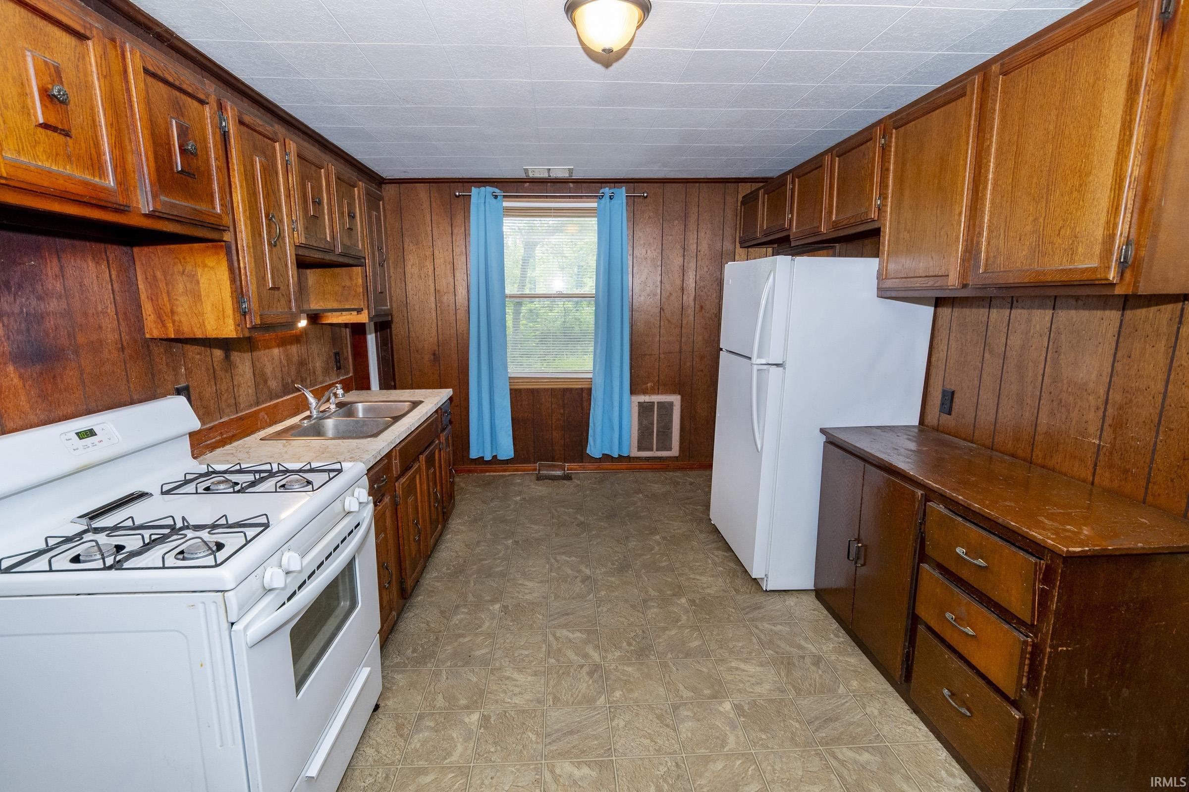 29179 County Road 10 Elkhart IN 46514