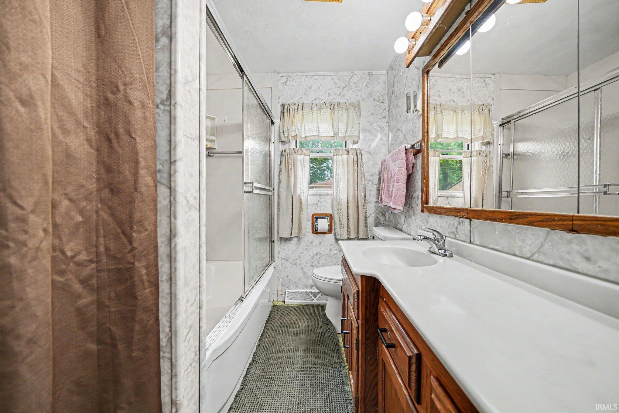 52853 N Francis Street South Bend IN 46637